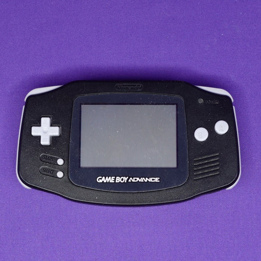 Nintendo Game Boy Advance // Schwarz