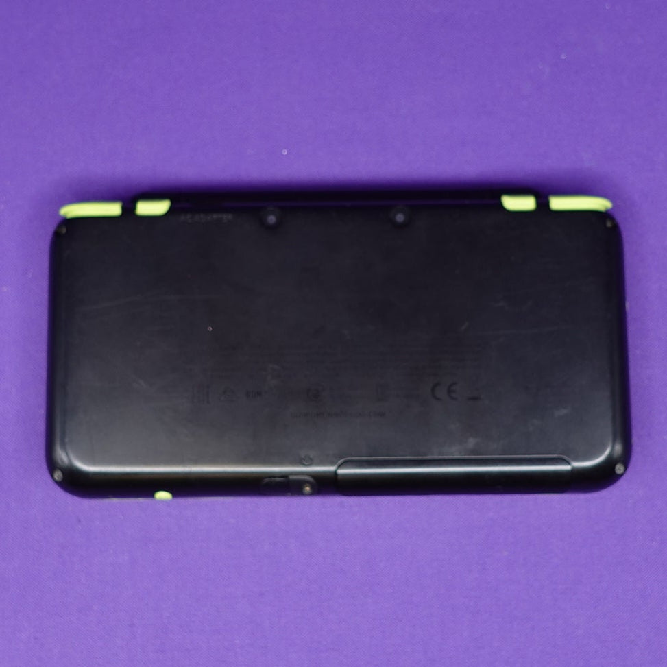 New Nintendo 2DS XL // Schwarz/Grün