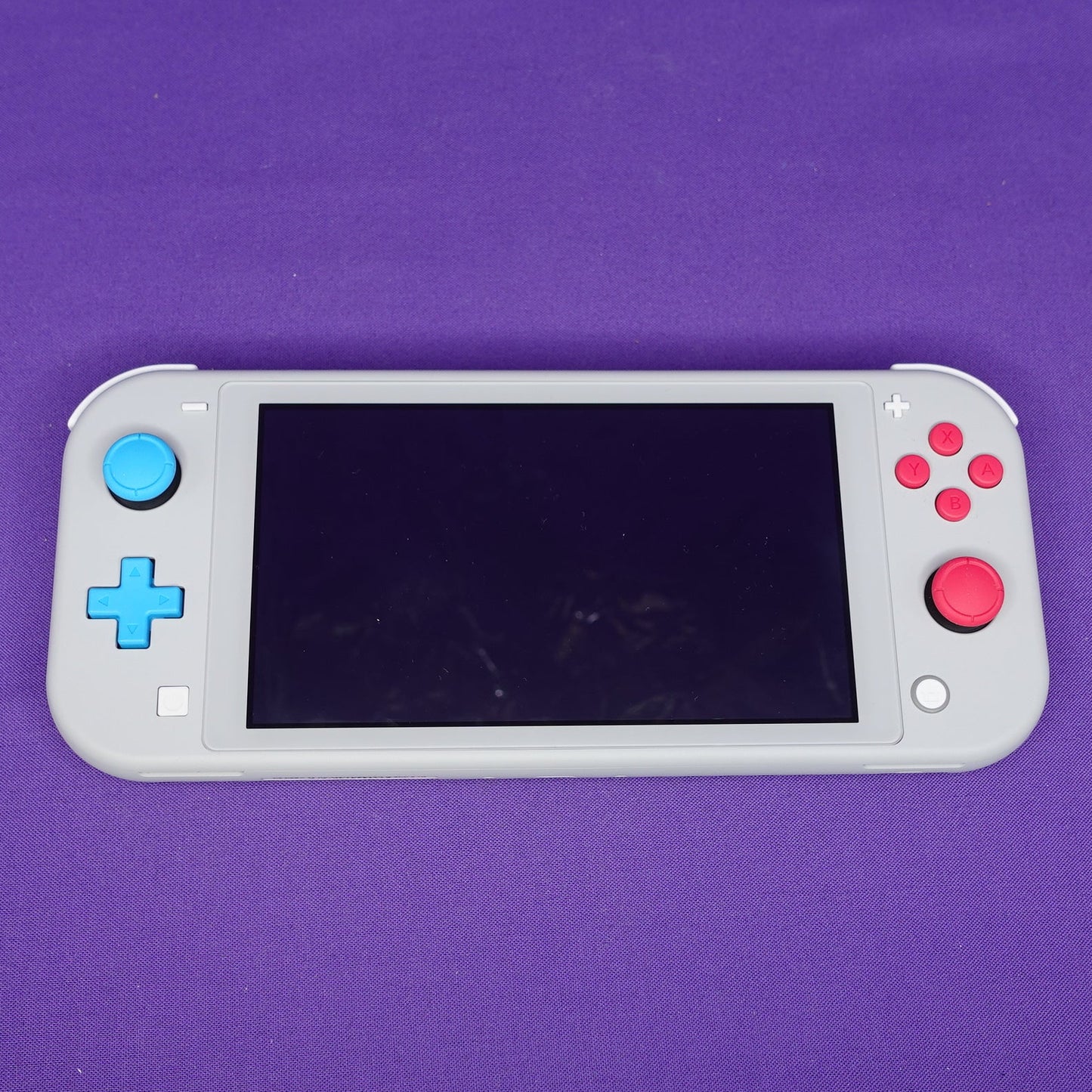 Nintendo Switch Lite // Zacian & Zamazenta Edition