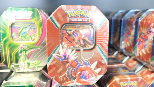 Pokémon // Tin Box // Paldea-Legenden // Koraidon ex - Glitchless Game Store